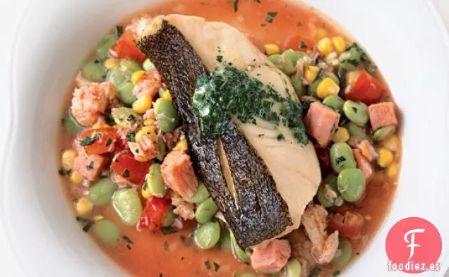 Bacalao Crujiente con Frijoles de Lima, Cangrejo y Maíz