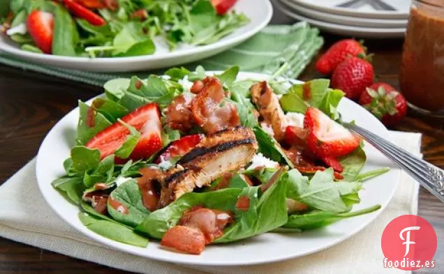 Ensalada de Pollo a la Parrilla con Fresa y Balsámico