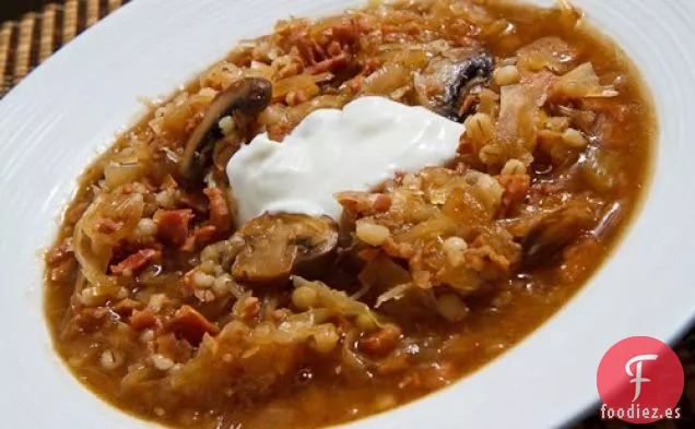 Sopa de Chucrut de Jamón y Champiñones