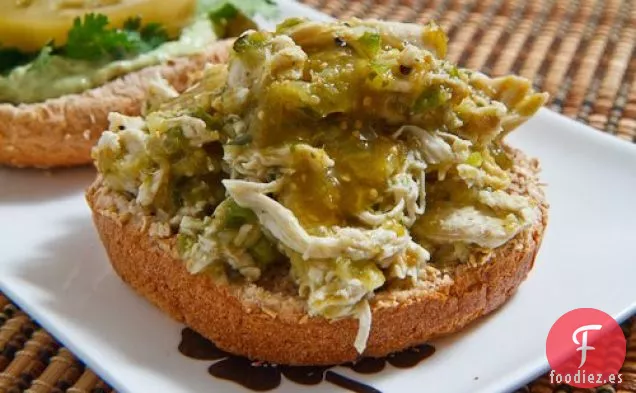 Sandwich de Pollo con Salsa Verde
