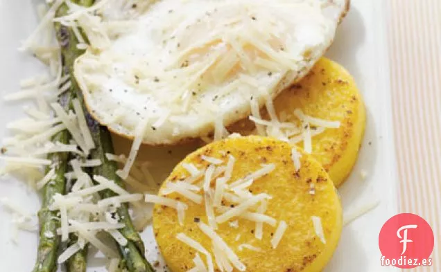 Buñuelos de Polenta con Espárragos y Huevos