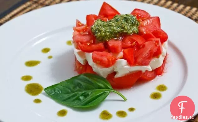 Ensalada Caprese Cortada en Cubitos
