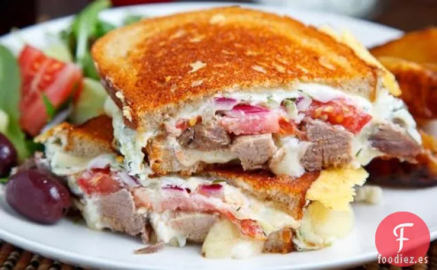 Sándwich de Queso a la Parrilla Gyro (también conocido como Gyro Melt)