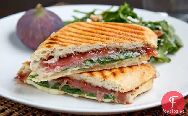 Sándwich de Queso a la Parrilla con Higo y Jamón