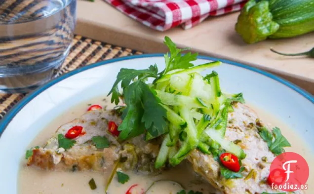 Pastel de Carne de Pavo con Curry Verde Tailandés y Calabacín en Salsa de Curry Verde con Leche de Coco