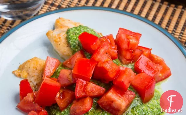 Bruschetta de Tilapia al Pesto con Costra de Parmesano