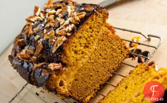 Pastel de Queso con Caramelo de Calabaza y Pan de Tortuga