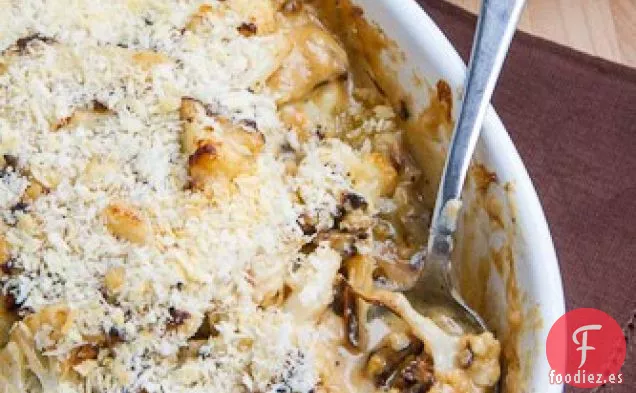 Coliflor Asada y Queso Cheddar Blanco Envejecido Gratinado