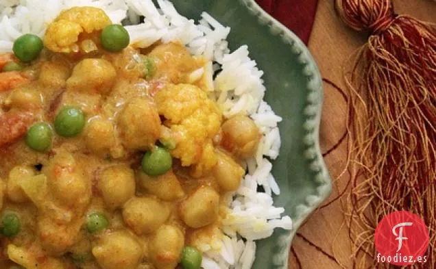 Garbanzos y Coliflor al Curry de Coco