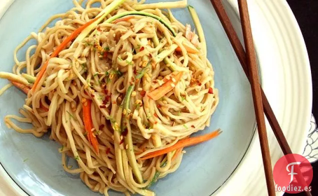 Ensalada de Fideos de Sésamo Soba Refrigerada