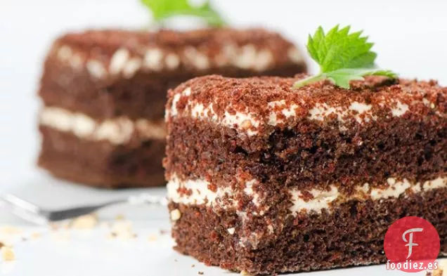 Pastel o Cupcakes de Mayonesa de Chocolate sin Lácteos (Opción Vegana)