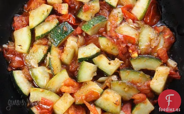 Calabacín Salteado Con Tomates Ciruela