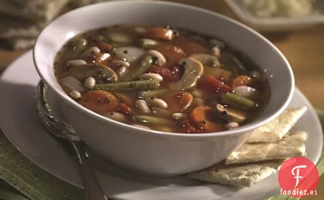 Sopa de Despensa de Verduras de Diez Minutos