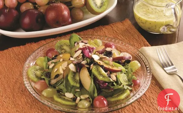 Ensalada de Espinacas con Uvas frescas, Ciruelas, Duraznos y Kiwis