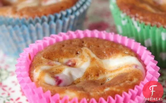 Muffins de Calabaza Arremolinados con Crema y Frambuesa