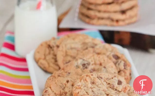 Galletas de Chocolate con Trozos de Mantequilla de Maní y Mantequilla de Mantequilla de Mantequilla