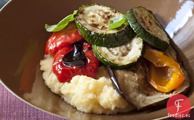 Polenta con Queso y Verduras Asadas