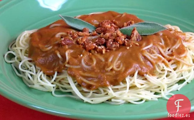 Pasta con Salsa Cremosa de Calabaza sin Lácteos y Nueces