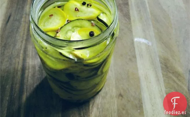 Calabaza De Verano En Escabeche Con Pan Y Mantequilla