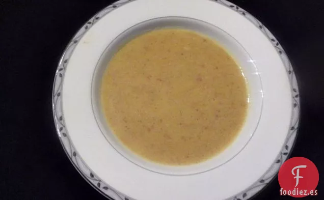 Sopa de Pavo con Tocino y Patata de Estilo Étnico Sin Caldo