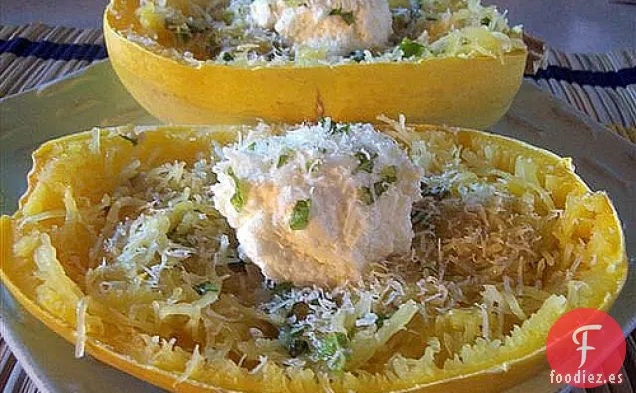Calabaza Espagueti con Salsa de Ajo y Limón y Ricota