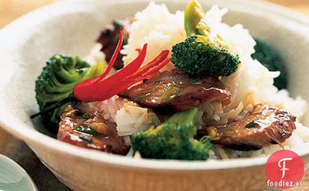 Cerdo Asado Asiático con Brócoli