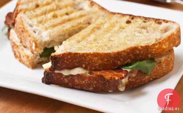 Queso a la Parrilla y Sopa de Tomate! ¡y el Generoso Regalo de Mesa de Heather Christo!