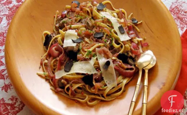 Fettuccine de Hígado de Pollo con Trufas y Granos de Pimienta Rosa