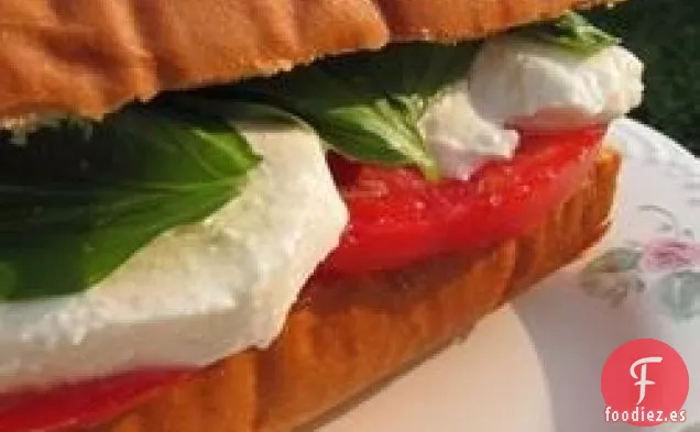 Sándwich de Albahaca, Tomate y Mozzarella