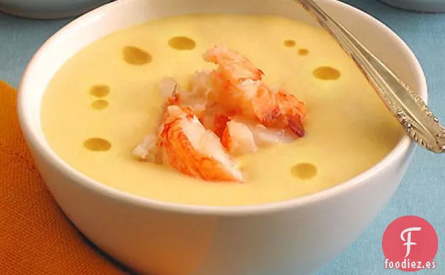 Sopa Cremosa de Maíz con Mantequilla Escalfada de Langosta y Aceite de Cebollino