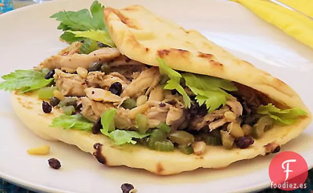 Naanwich de pollo con Azafrán, Alcaparras y Pasas