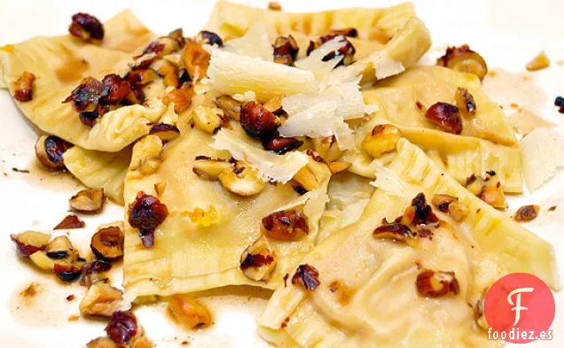Ravioli De Calabaza Y Mascarpone Con Mantequilla Marrón De Avellana