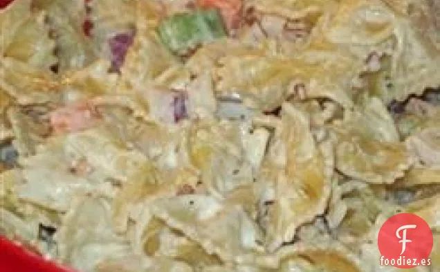 Ensalada de Pasta Ranchera, Tocino y Parmesano
