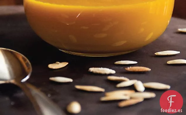 Esperando Sopa de Calabaza Asada con Semillas de Calabaza Tostadas