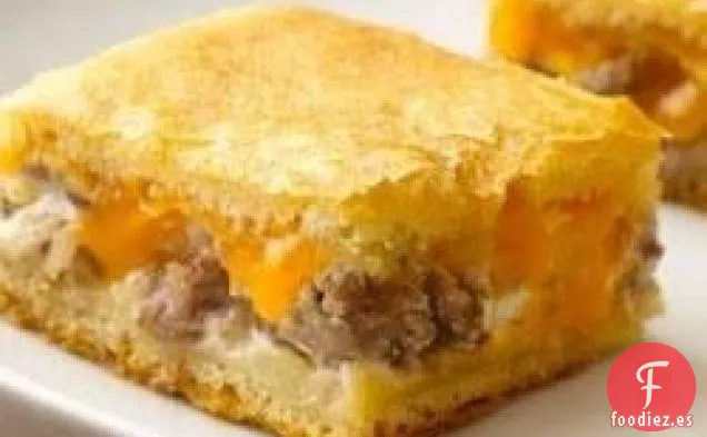 Cuadrados de Media Luna de Salchicha y Queso de Pillsbury