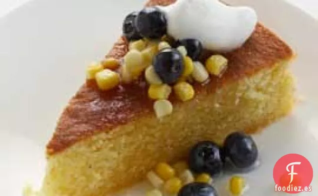 Pastel De Maíz Dulce Con Compota De Arándanos y lavanda