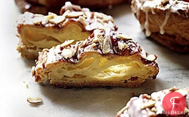 Pan de Hojaldre de Almendras