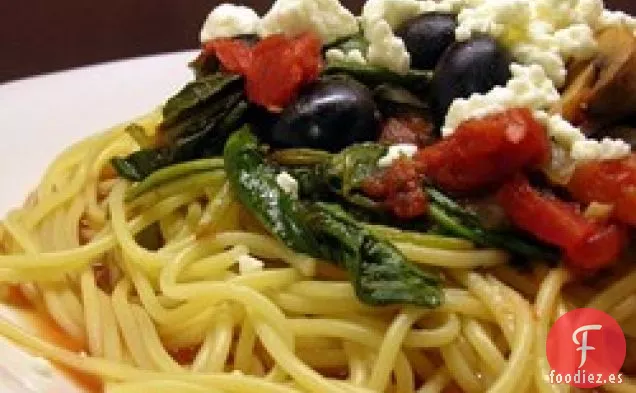 Espaguetis Griegos Rápidos y fáciles