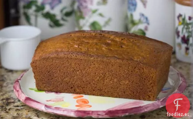 Pan de Plátano con Crema Agria
