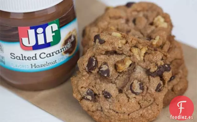 Galletas de Chocolate con Chispas de Avellana y Caramelo Salado