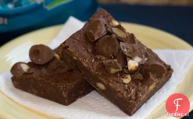 Brownies de Nueces de Macadamia con Chocolate con Leche