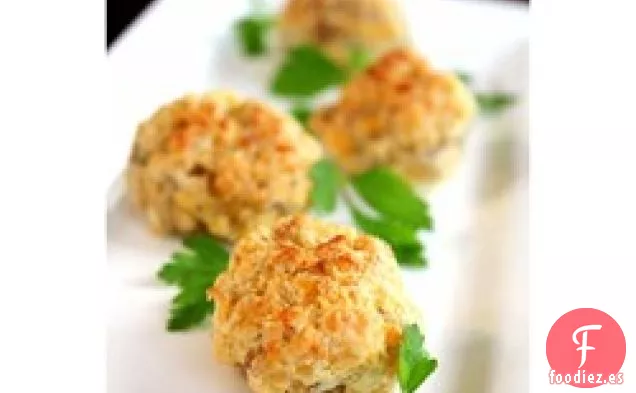 Aperitivo de Bolitas de Salchicha con Parmesano y Perejil