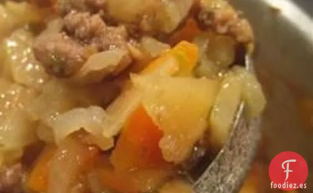 Sopa de Hamburguesa Estilo Abalos (Picadillo Filipino)