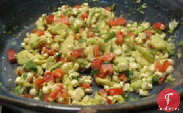 Saludable y Delicioso: Salsa de Aguacate y Maíz