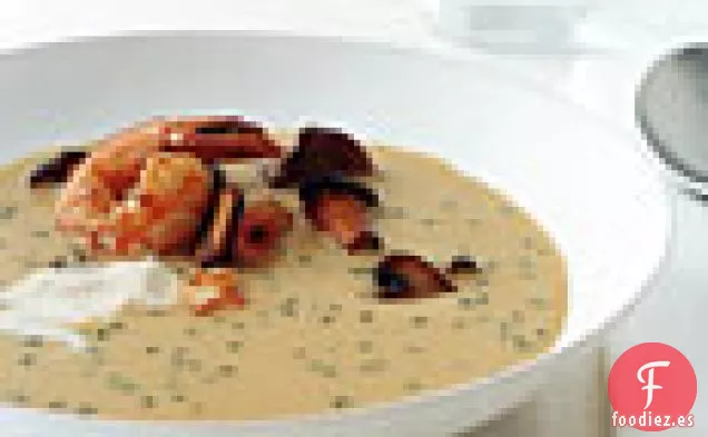 Crema De Sopa De Maíz De Cope Con Camarones Y Setas Silvestres