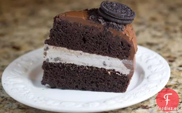 Pastel de Trifecta de Chocolate Relleno de Mousse Oreo Con Mezcla Cake Boss