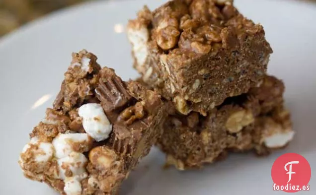 Cuadrados Krispy de Mantequilla de Maní y Chocolate con Leche