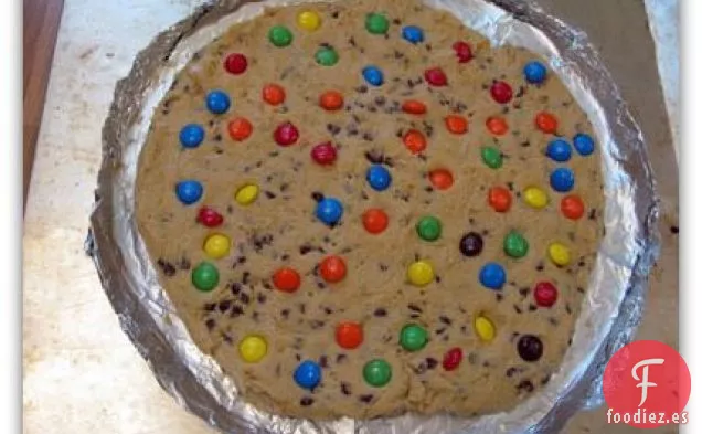 Pastel de Galletas con Chispas de Chocolate Gigante M&M