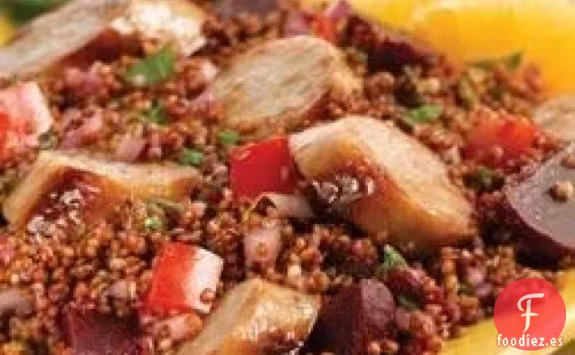 Ensalada Inca de Quinua Roja con Salchicha de Pollo con Manzana Dulce