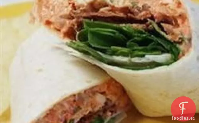 Sándwiches de Ensalada de Pollo y Pimiento Rojo